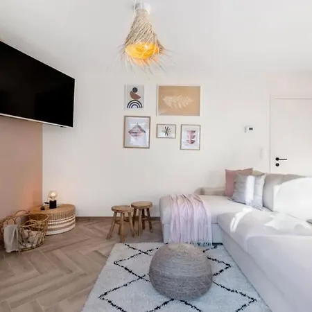 Michelle - Recent Gerenoveerd Stijlvol * Ostend