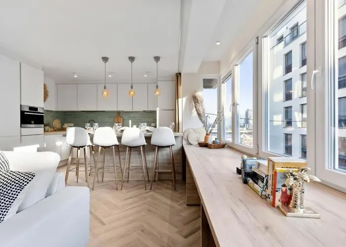 Michelle - Recent Gerenoveerd Stijlvol Οστένδη